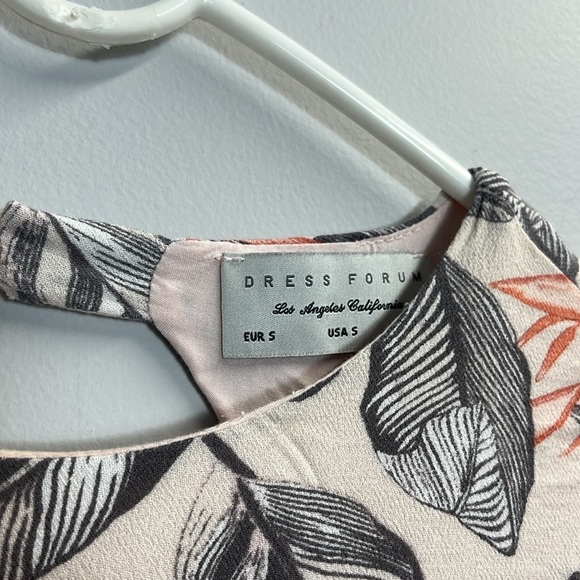 Dress Forum mini tropical print dress Graypeach Lena bell sleeve floral size s - Picture 3 of 4